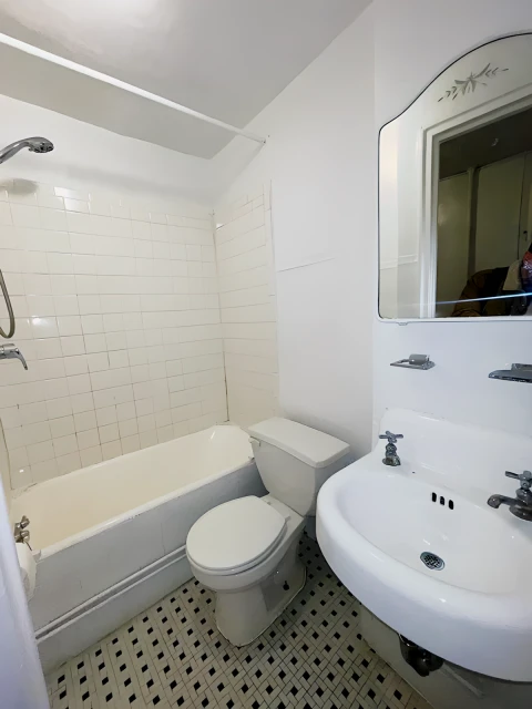 500 West 48th Street 2