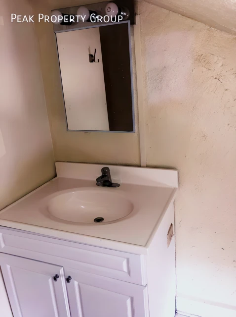 2431 Ohio Avenue, Apt. 4 3
