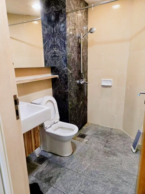 378 Race Course Road 3