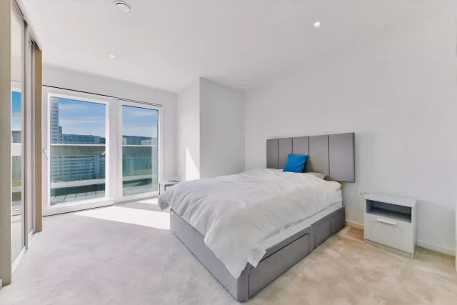 Broadfield Lane, Camden, London, NW1 4