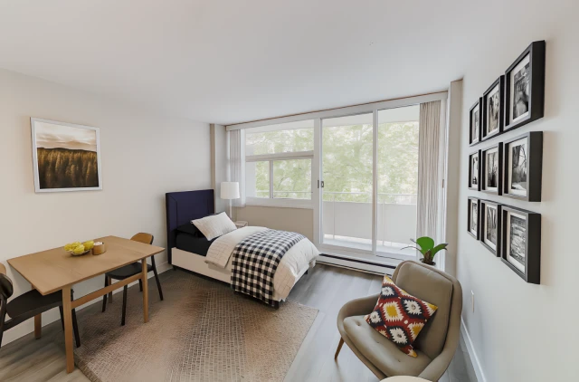 324 Cambridge 3