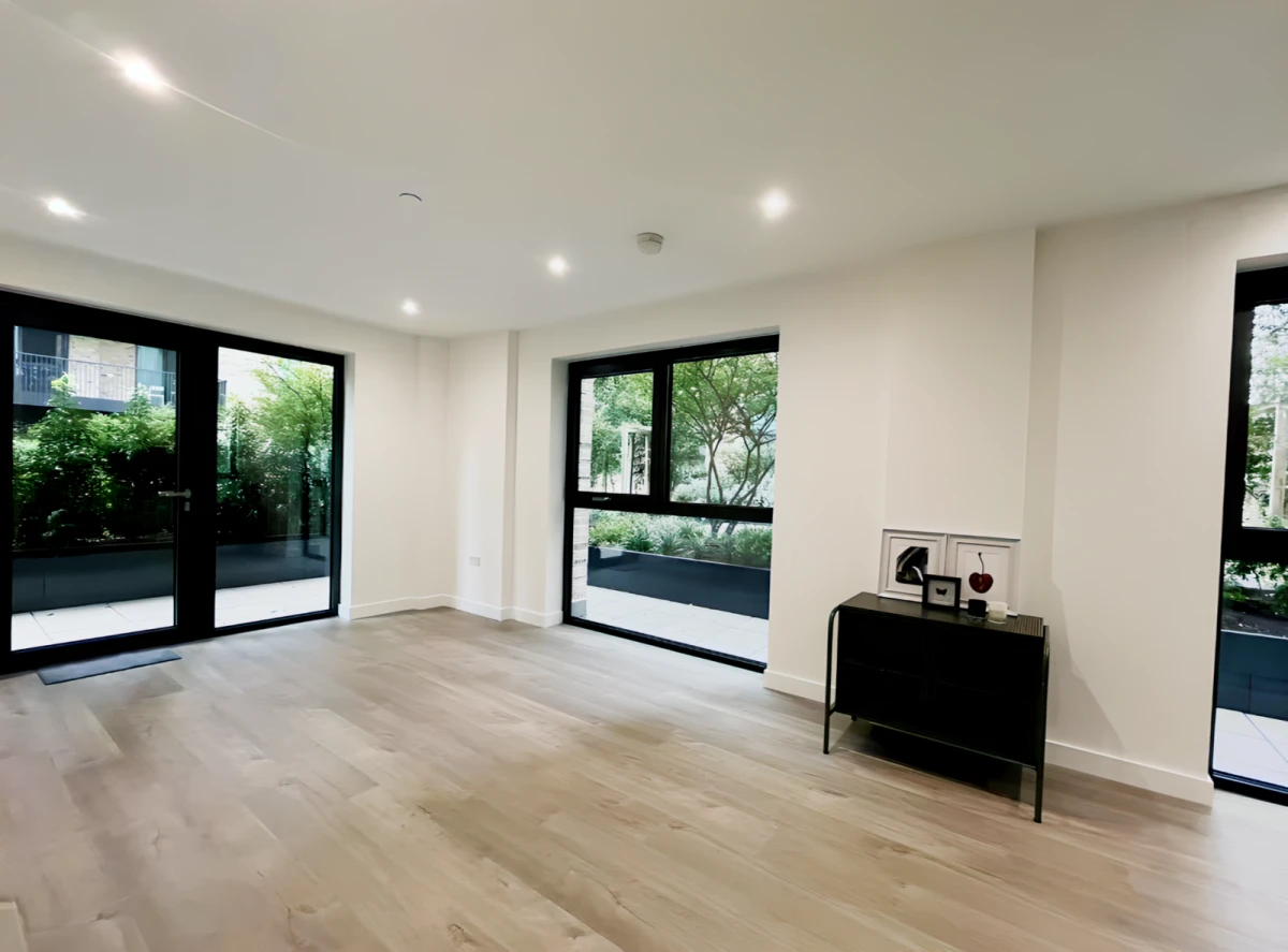 LH-Azure Apartments 0