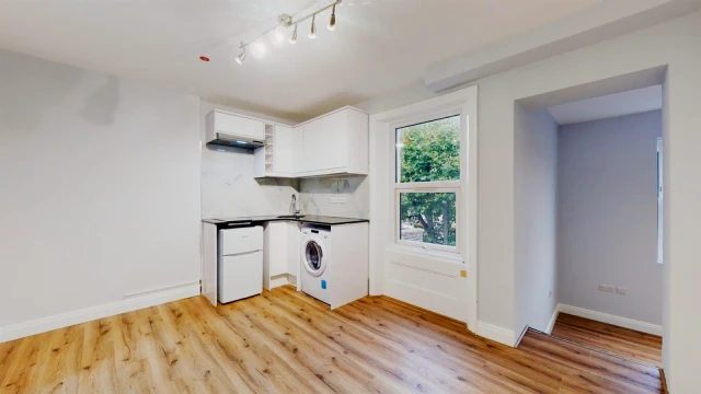 Lexham Gardens, Kensington 2
