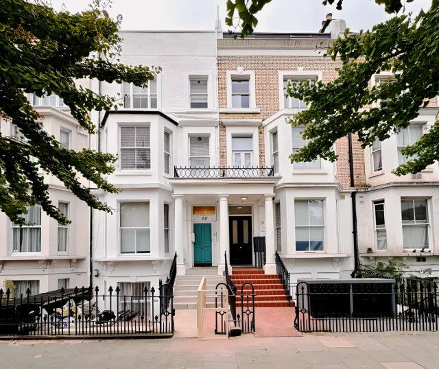 West Cromwell Road 28867# 1