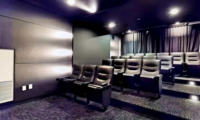 Chaz Yorkville 4