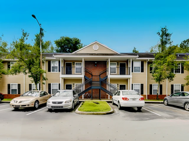 University Club Apartments