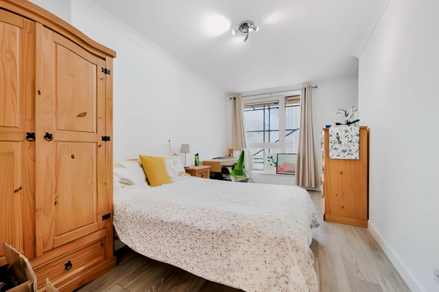 LH-Boardwalk Place 4