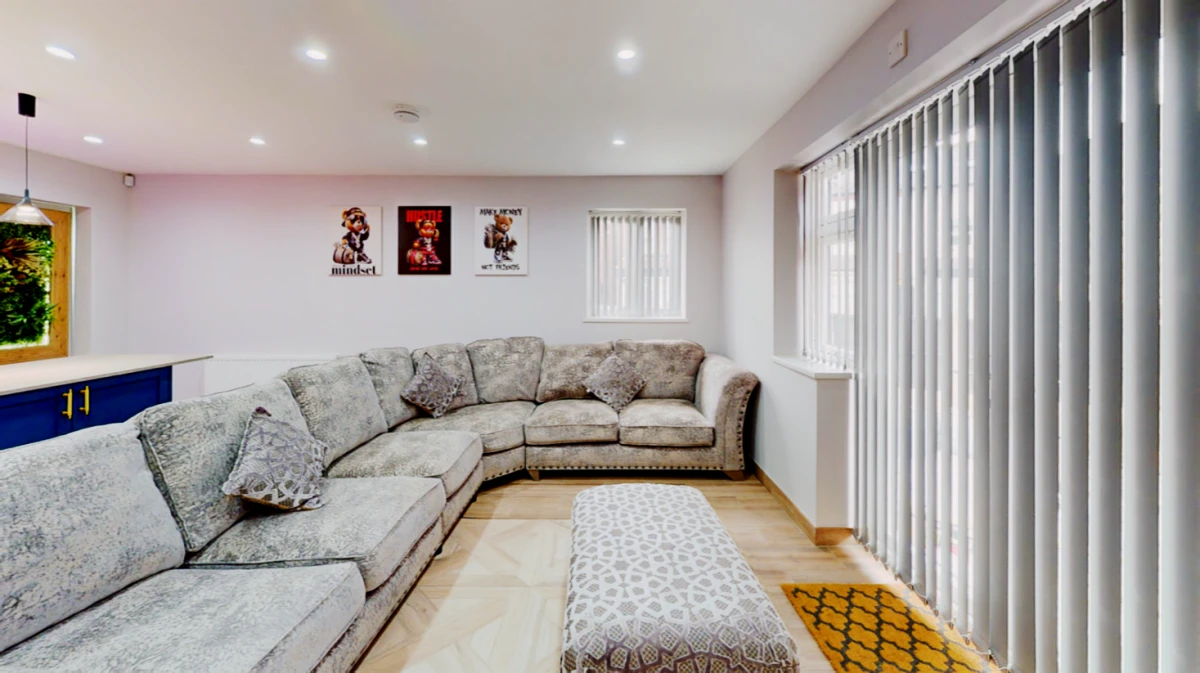 69a Raddlebarn Road 0