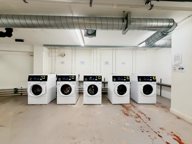 Week Street 29631# 1