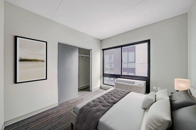 3939 Chestnut Street 4