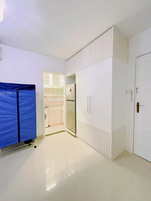 Bachelor's Terrace 4