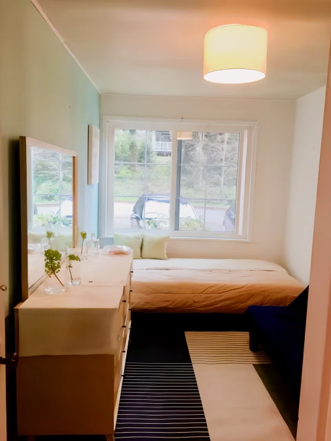 North Seattle Cozy Bedroom 2