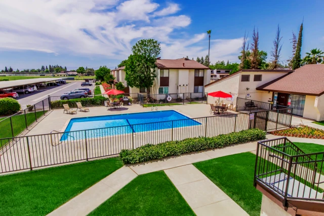 Cedarwood Apartments 4