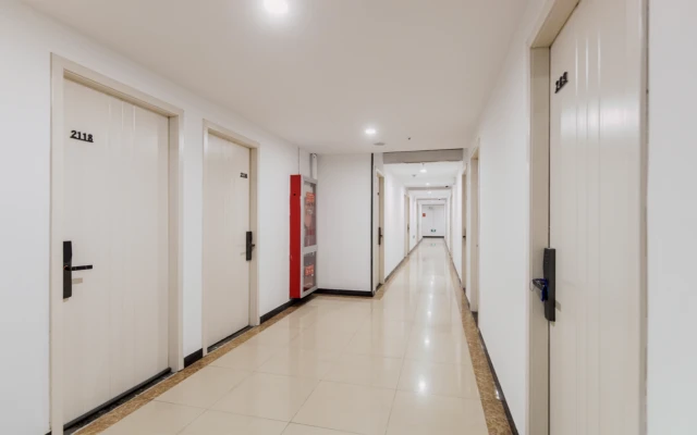 Longchang Road Metro Station Store - Qingguo Apartment 3