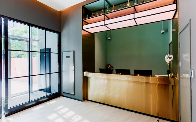 Waigaoqiao Jilong Road Metro Station Store - CJIA Prime Apartment 4