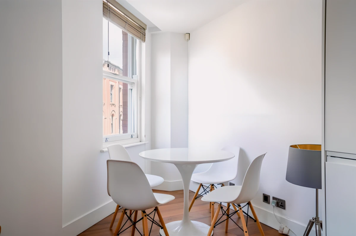 14 Castle Chambers Clifford Street 0