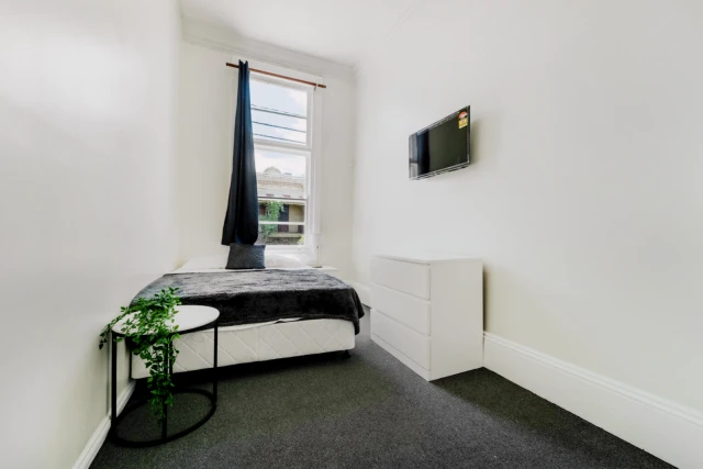 301A Cleveland Street Redfern 2