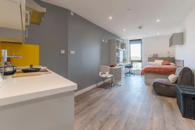 Glendower House – Cardiff 4