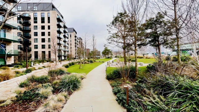 Cedrus Avenue 12979# 3