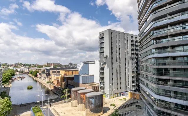 Flat 15 Carrara Tower, 250 city road, London, EC1V 2AB 0