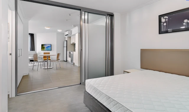 35 Peel Street 3