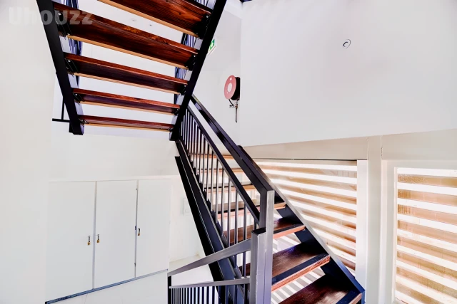 1023 Dandenong Road 3