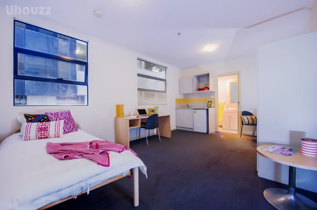 Student Living on A’Beckett 4