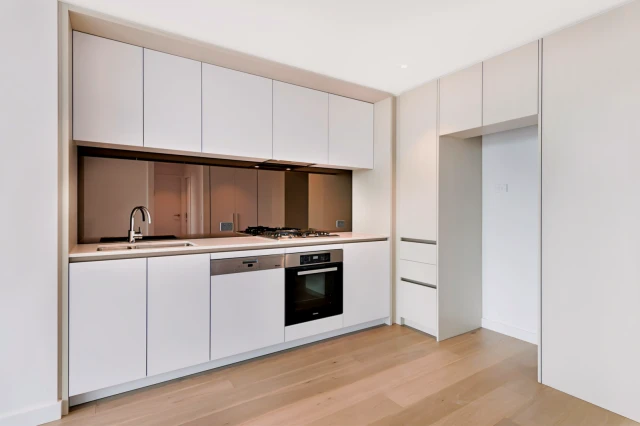 902/915 Collins Street,Docklands,Victoria 3008 3