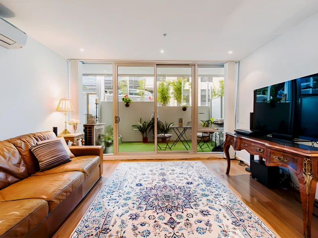 77 River Street - Melbourne student accommodation - 2 Bed, 1 Bath