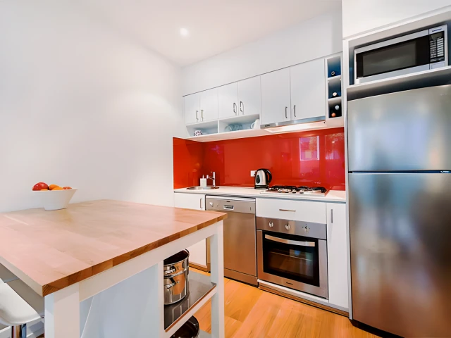 77 River Street - Melbourne student accommodation - 2 Bed, 1 Bath