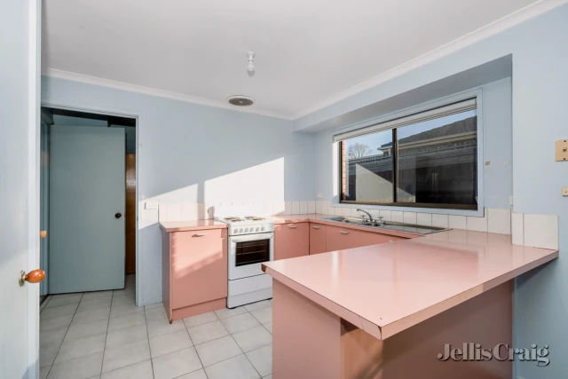 1/33 Foster Street, Redan 2