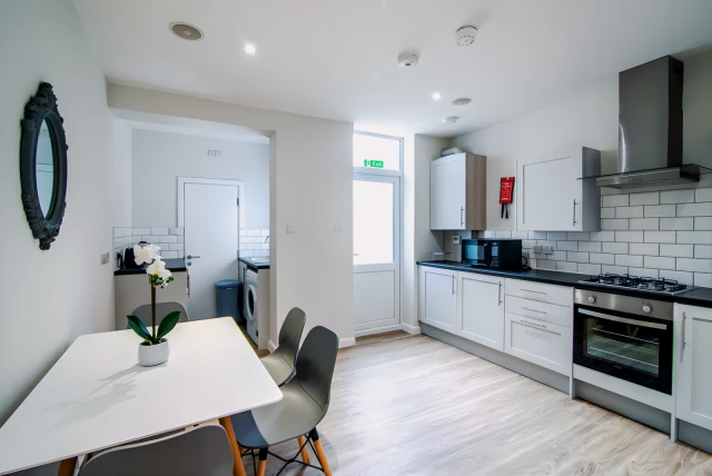 18 Cauldon Road 3