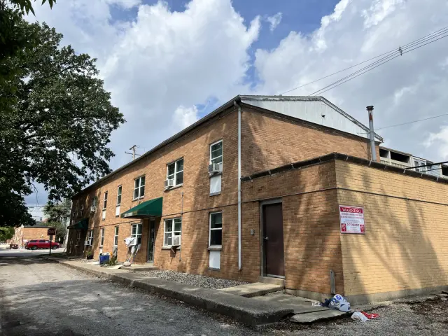 102 N. Lincoln Ave, Urbana, IL 61801 3