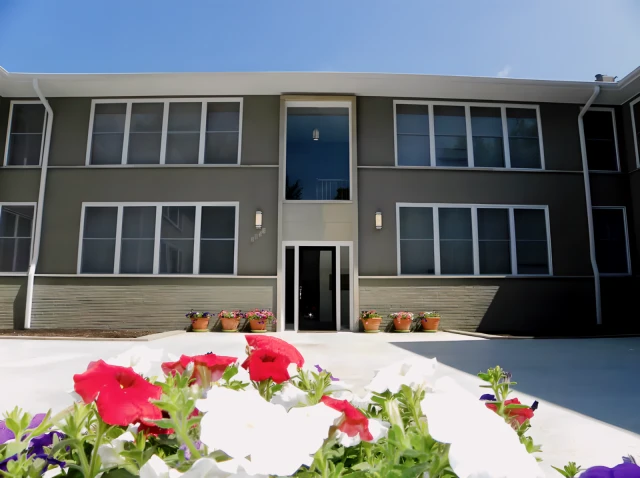 Cromwell Apartments 3