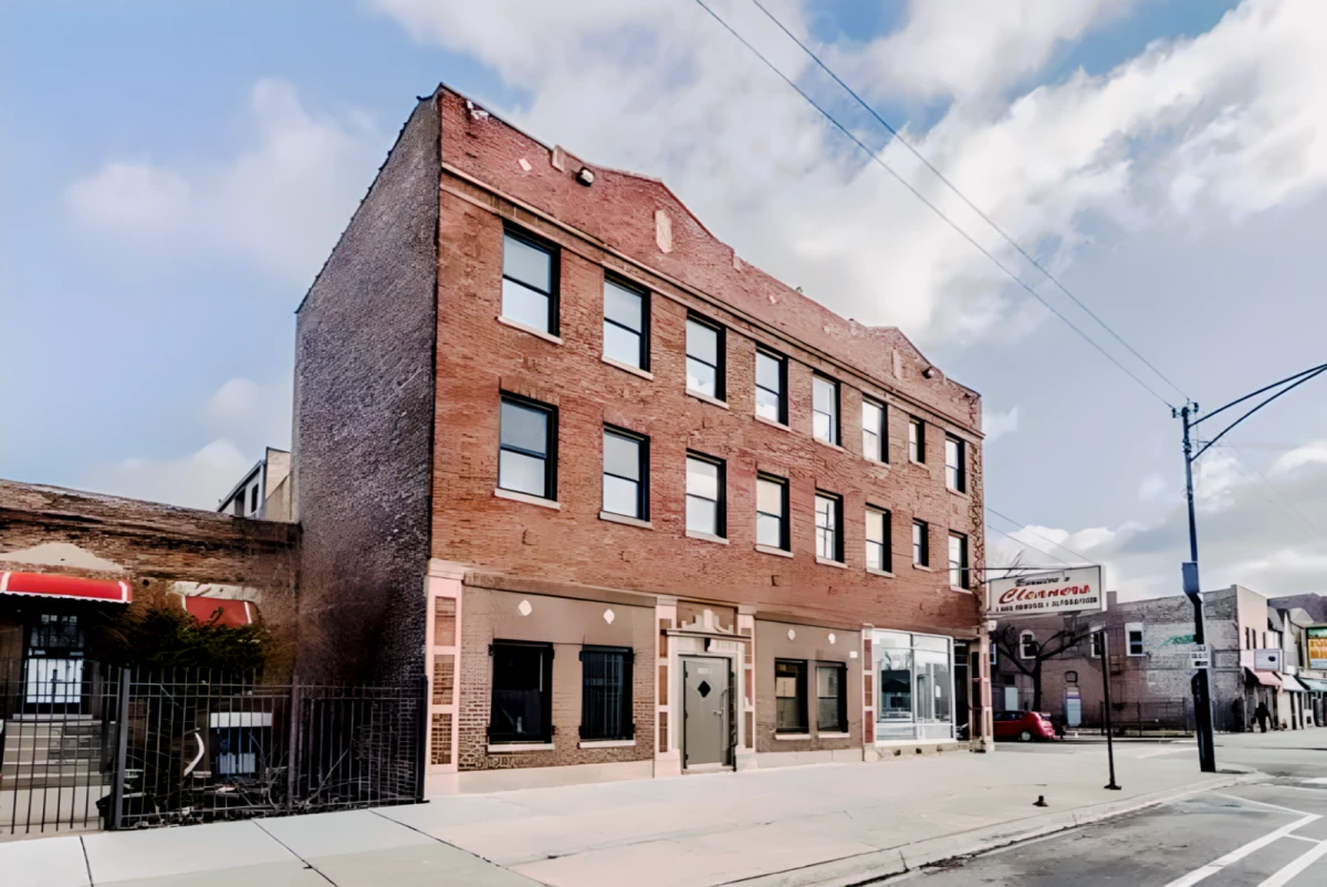 5100-04 W Madison St 0
