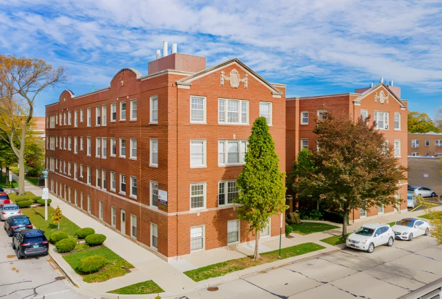 Clarence & Harrison Apartments 2
