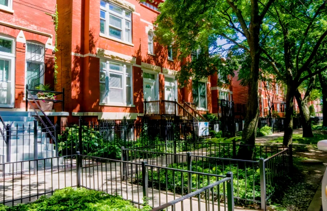 713-715 S Claremont Ave 1