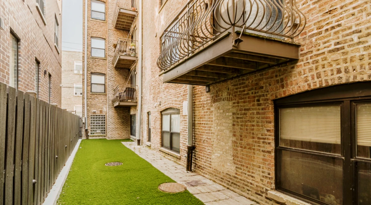 Lincoln Square Commons - 4759 N 0