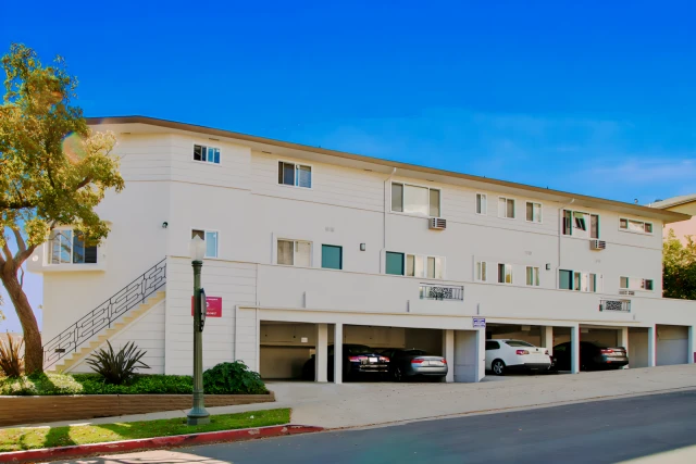 Levering Apartments 2