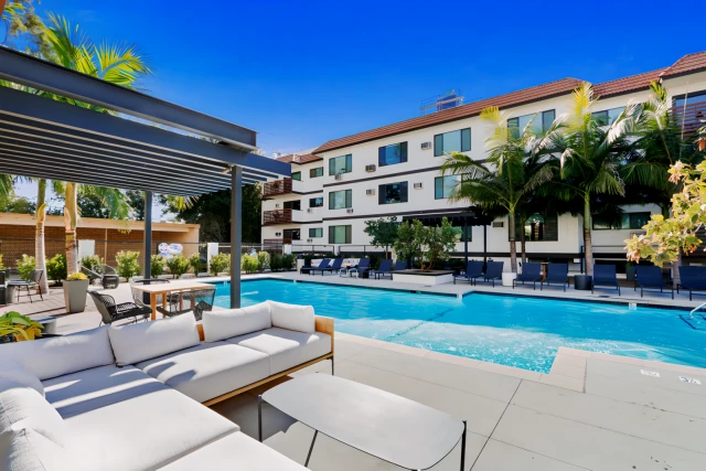 Sepulveda West Apartments 3