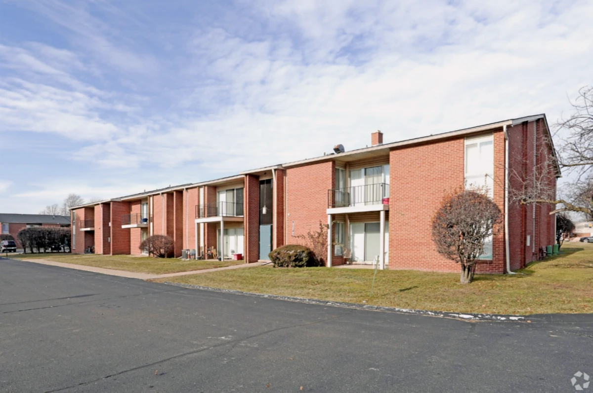 Macomb Manor 0