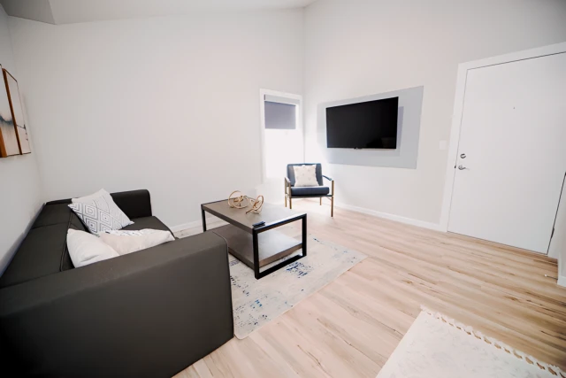 308 E. White, Champaign 3