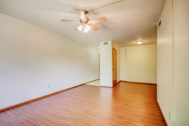 512 W. Green, Champaign 2