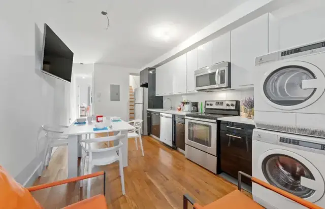 Lorimer Williamsburg Home 4