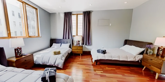 Link Apartments® QPN, New York