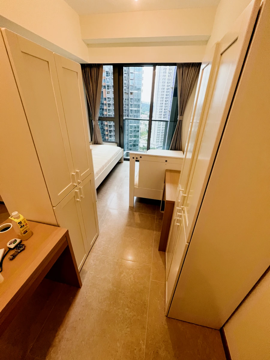 Room A2, Floor 18, Block 2, Phase 1B, NOVO LAND, Tuen Mun (female) 0