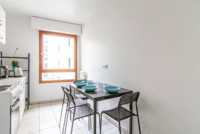 apartment near Cours Ferdinand de Lesseps 2