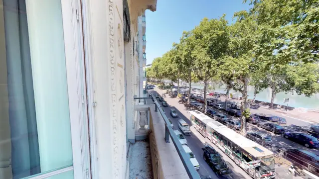 apartment near Quai Jean Moulin 4