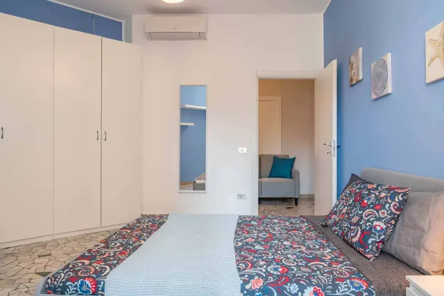 VIA ZURIGO 14 <BR> PRIVATE ROOM S1 4