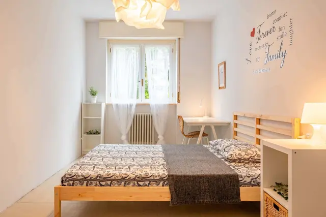 VIALE SUZZANI 284 <br> PRIVATE ROOM S1 1